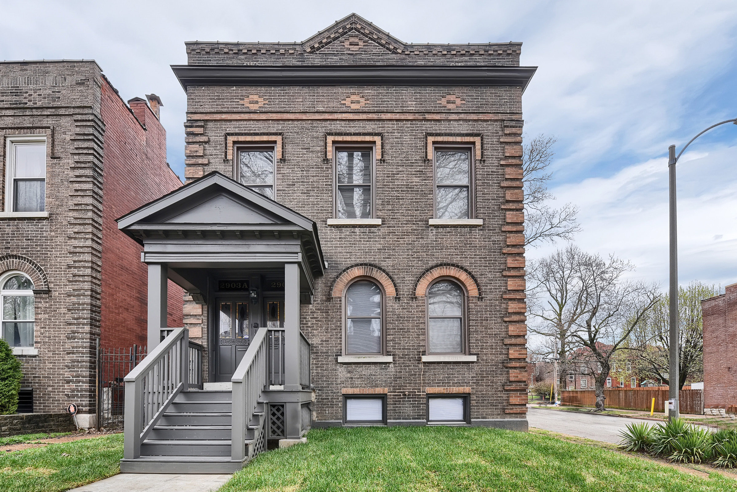2903 Victor Street